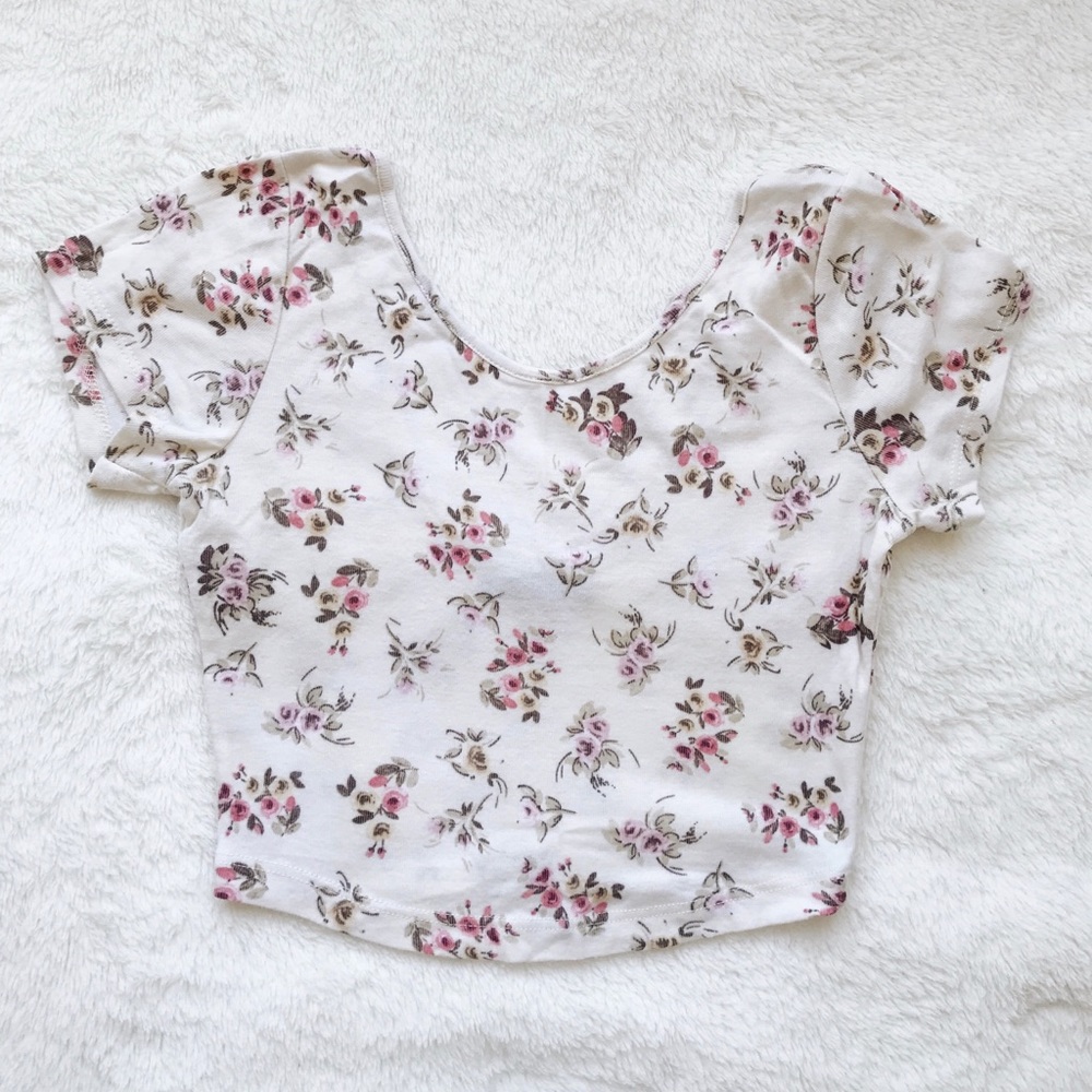 Brandy Melville crop top